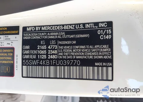 2015 Mercedes-Benz C 300 4Matic z USA, uszkodzony, nr VIN 55SWF4KB1FU039770